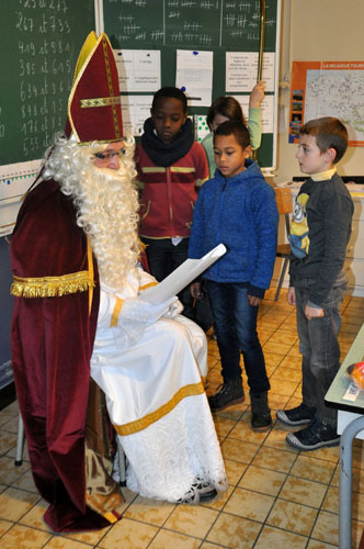 Venue de Saint-Nicolas en troisième primaire