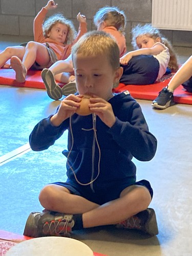 Yoga M2 saint joseph remouchamps école fondamentale maternel primaire 1